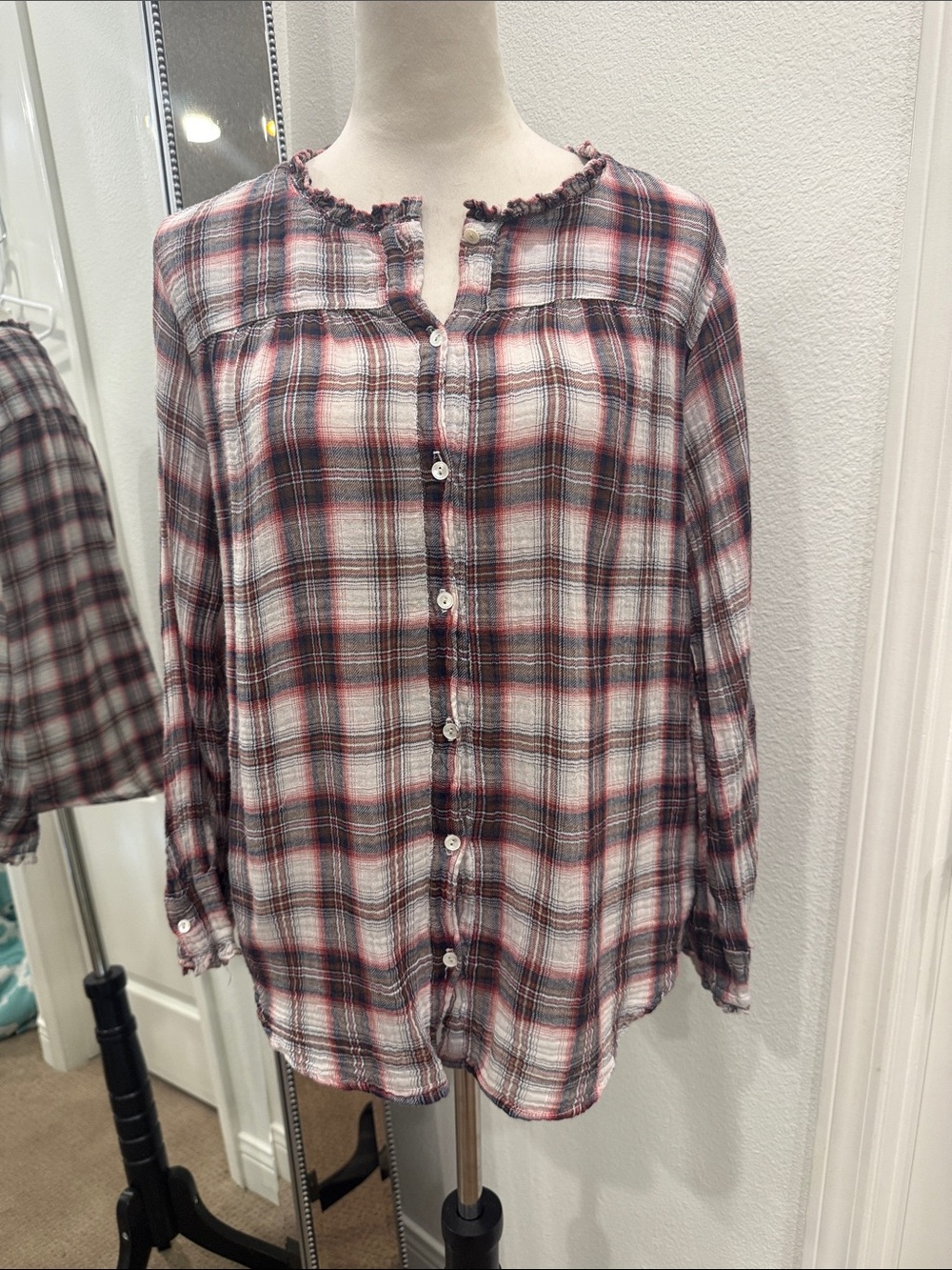 Velvet by Graham & Spencer Red Black White Plaid Button-Down Top